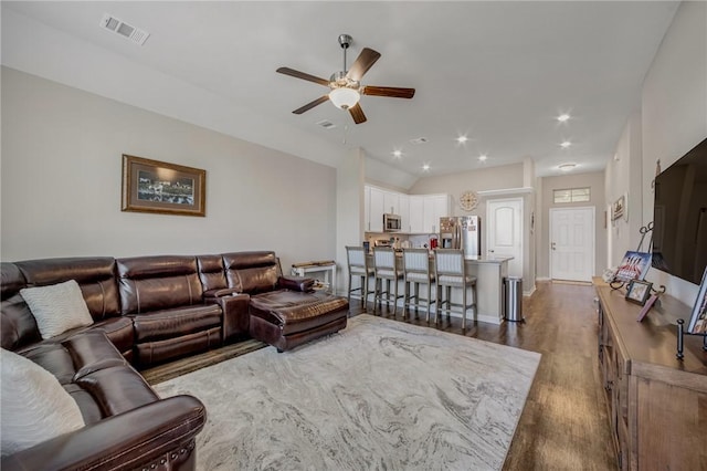 2000 Birdie Ct, Navasota, TX 77868 - photo 2