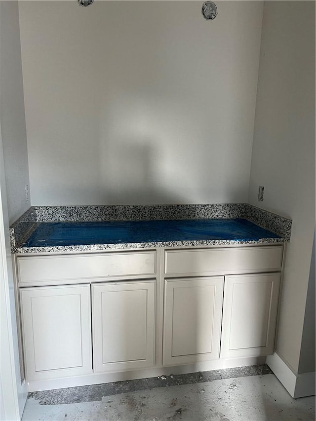5307 Lyle Pl, Bryan, TX 77807 - detailed view of concrete flooring