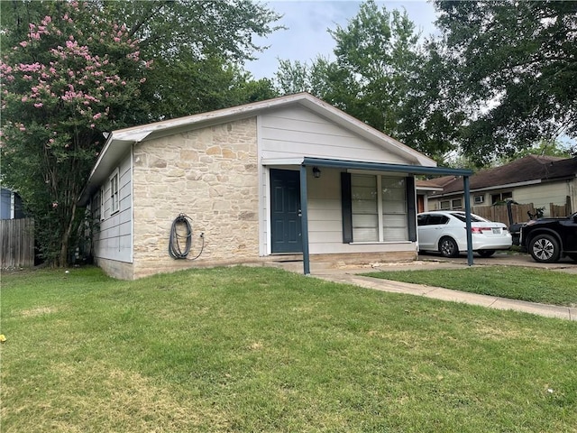 508 Victoria St, Navasota, TX 77868 - view of front of property featuring stone siding