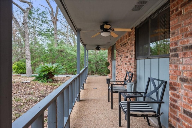 view of patio with ceiling fan and covered porch