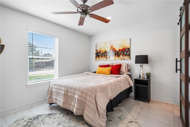 bedroom with ceiling fan