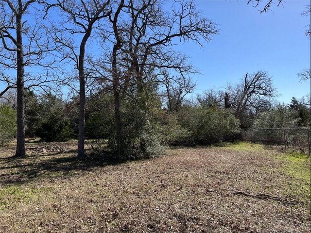 Listing photo 2 for 506 Forest Oak Rd, Somerville TX 77879