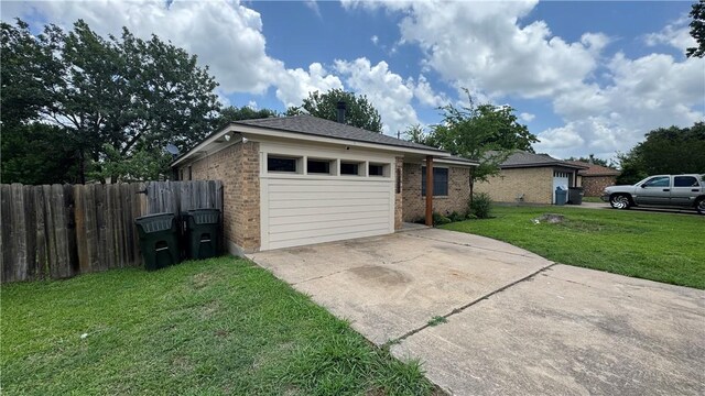 1001 Braeswood Dr, Bryan, TX 77803 - photo 32