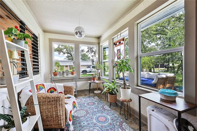 sunroom / solarium with a healthy amount of sunlight