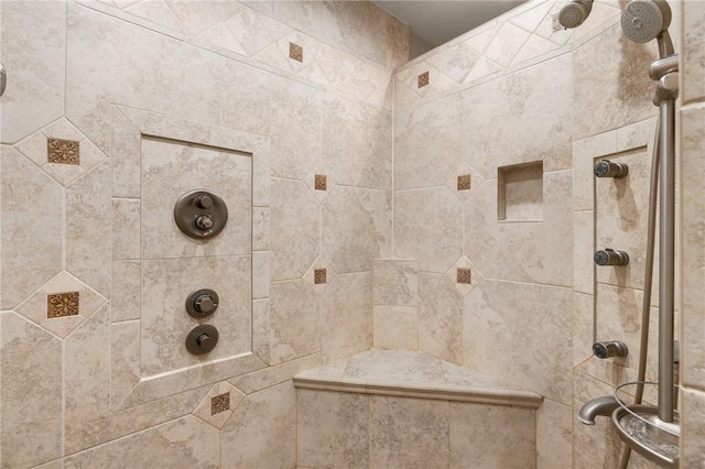 2355 Jackson League Cir, Brenham, TX 77337 - full bathroom featuring tiled shower