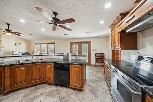 22349 Fm 359th Rd, Hempstead, TX 77445 - kitchen featuring electric stove, custom range hood, a sink, dishwasher, and a ceiling fan