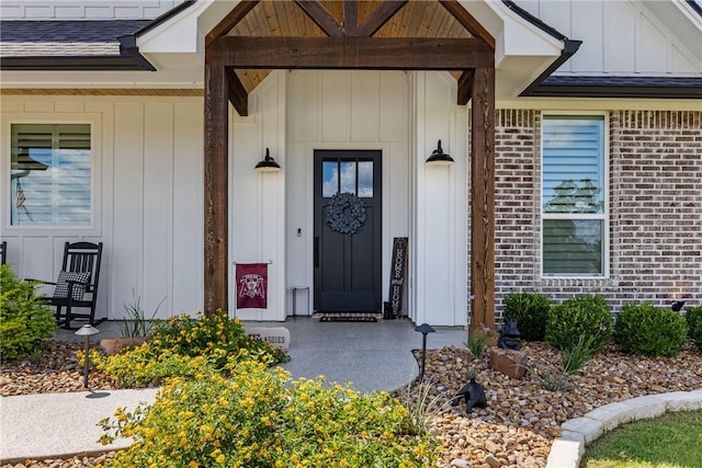 view of property entrance