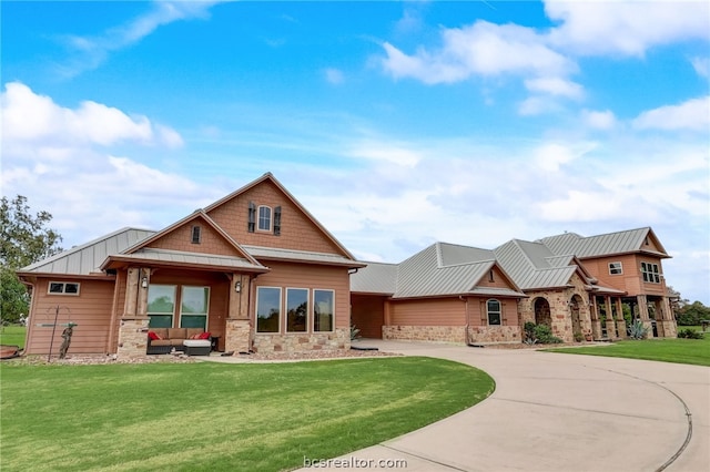 view of front of home with a front yard