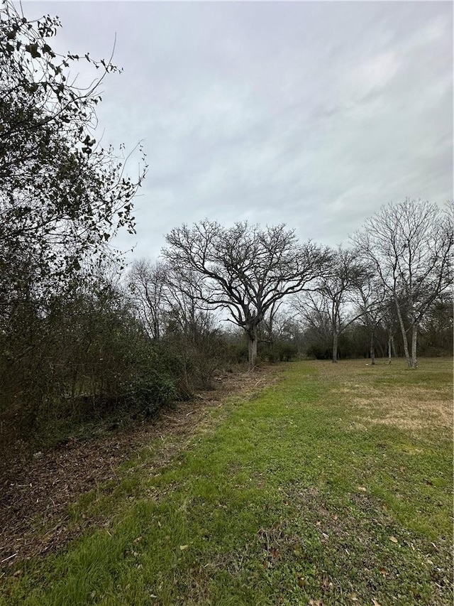 Listing photo 3 for 0 W Barton St, Calvert TX 77837