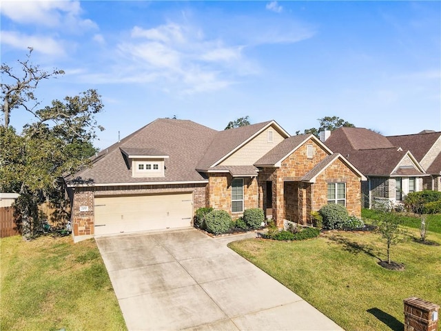 view of front of property with a front yard