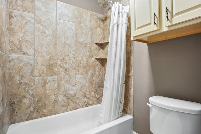 bathroom featuring toilet and shower / tub combo with curtain