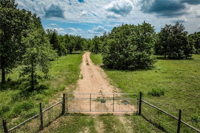 1012 County Road 438, Lexington, TX 78947