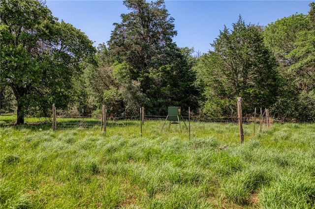 1012 County Road 438, Lexington, TX 78947