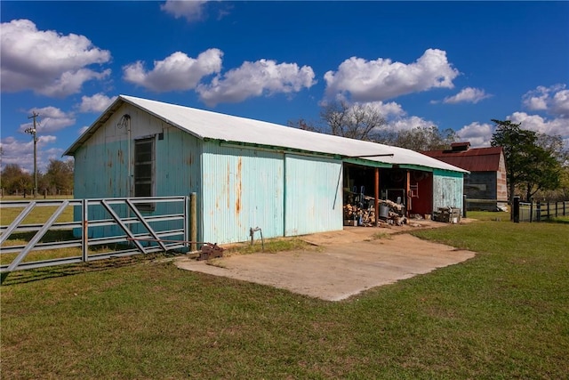 view of outbuilding