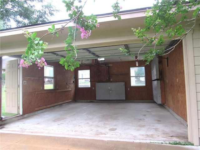 2400 Brookbend Dr, Brenham, TX 77833 - view of garage