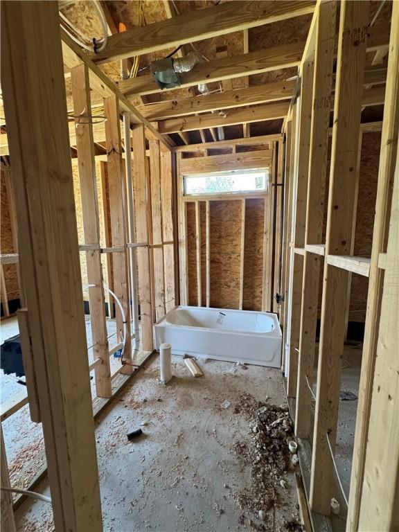 411 N Wrangler St, Franklin, TX 77856 - photo 5