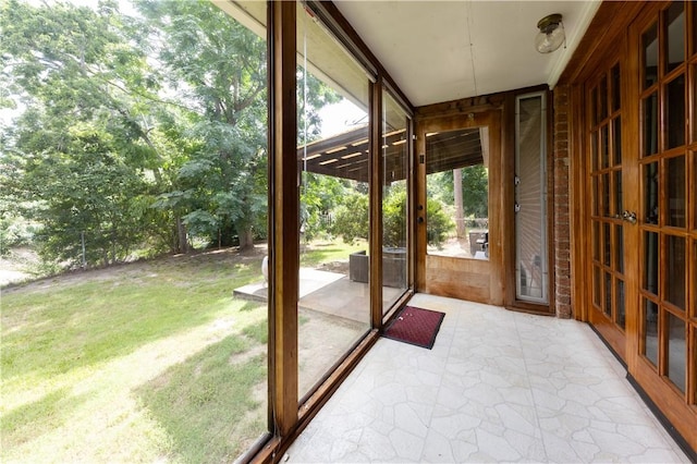 910 Briar Cliff Dr, Bryan, TX 77802 - view of unfurnished sunroom