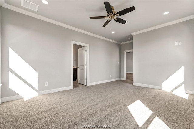 unfurnished room featuring light carpet, crown molding, and ceiling fan