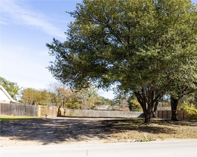 Listing photo 2 for 3809 Carter Creek Pkwy, Bryan TX 77802