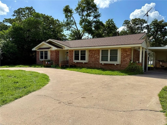 10 Catalina Ln, Hilltop Lakes, TX 77871 - photo 1