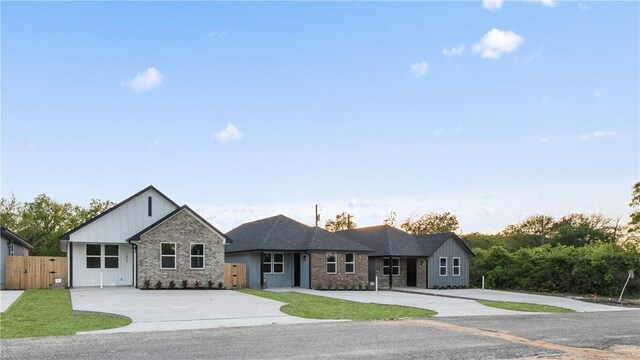 1405 Conner St, Bryan, TX 77808 - view of front facade
