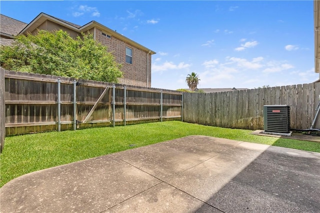 1403 Crescent Ridge Dr, College Station, TX 77845 - fenced backyard with a patio area