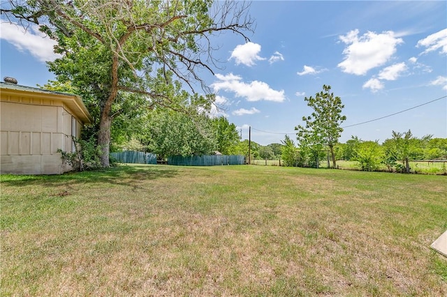 409 Buffalo St W, Caldwell, TX 77836 - photo 22
