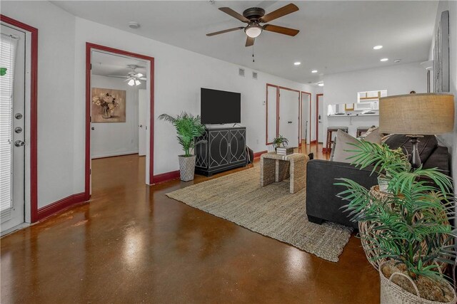 517 SW Pkwy Unit 103, College Station, TX 77840 - photo 17