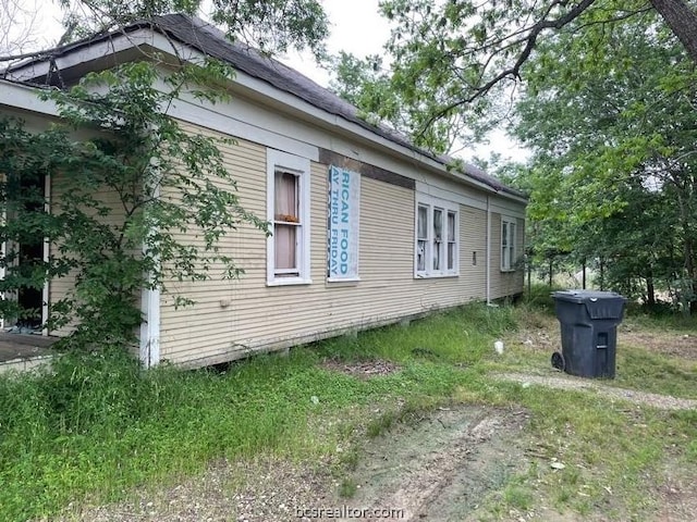 view of home's exterior