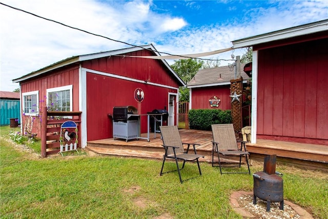 exterior space featuring a lawn