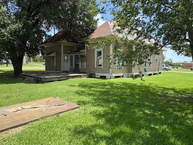 125 N 3rd St NE, Normangee, TX 77871 - photo 12
