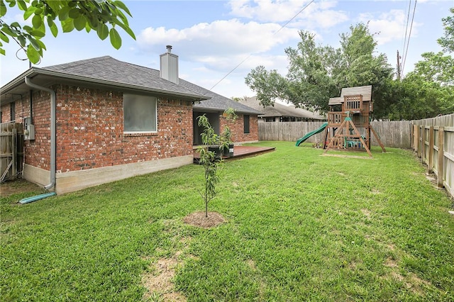 view of yard featuring a playground