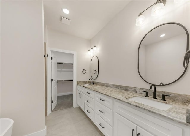 bathroom with vanity