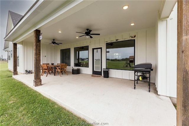 view of patio with ceiling fan