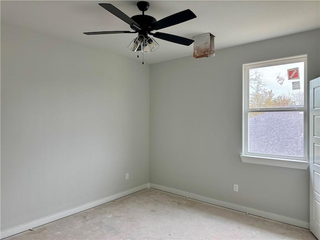 empty room featuring ceiling fan