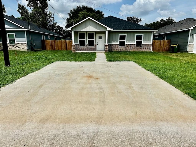 602 Houston, Hearne, TX 77859 - photo 2