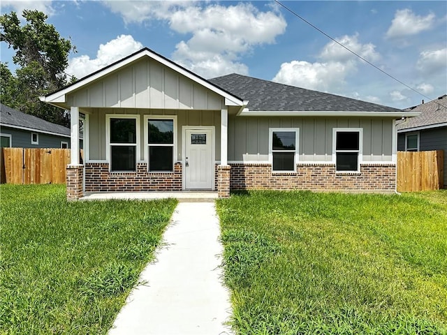 602 Houston, Hearne, TX 77859 - photo 1