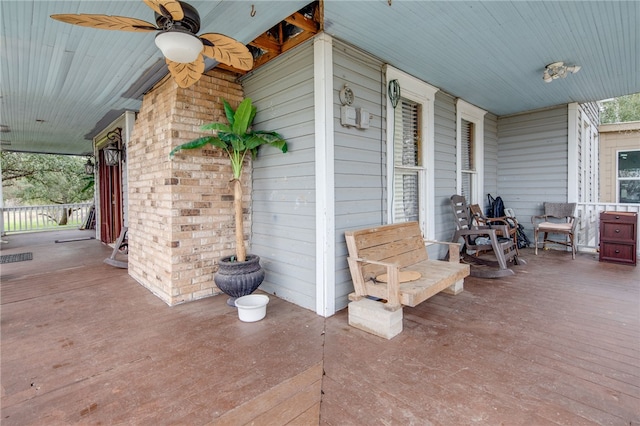 view of patio with covered porch and ceiling fan