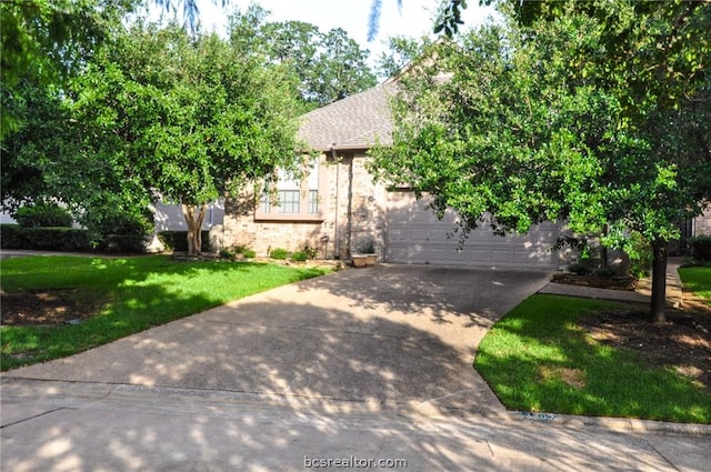 view of front of home with a front yard