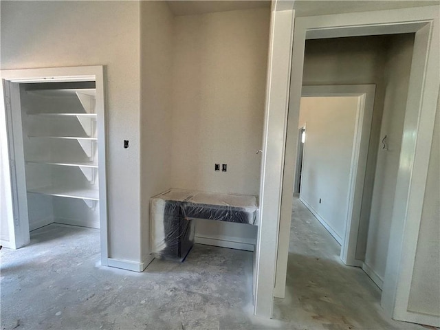 1937 Pinemont View Dr, Bryan, TX 77807 - view of closet