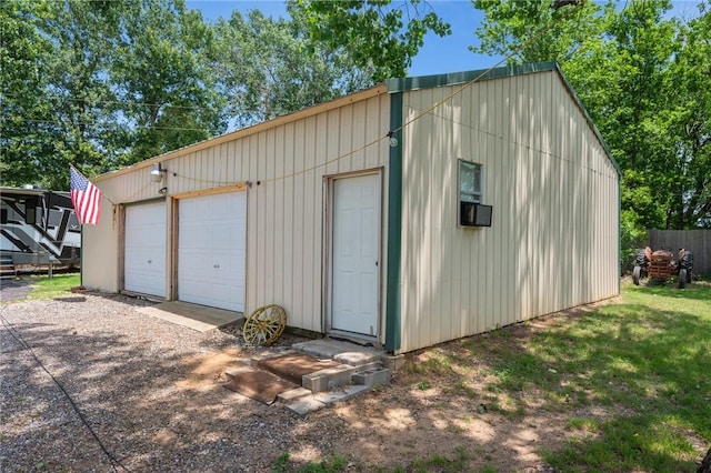 7314 Dilly Shaw Tap Rd, Bryan, TX 77808 - view of detached garage