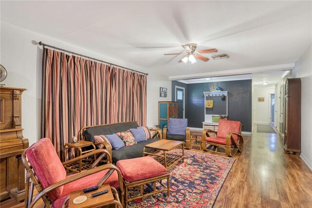 801 N Center St, Franklin, TX 77856 - photo 8
