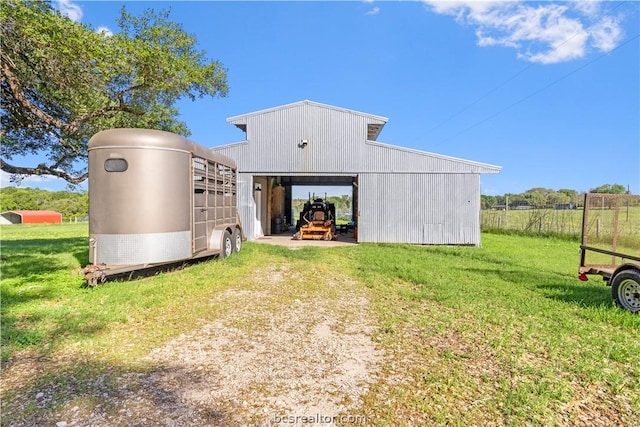 exterior space featuring a yard