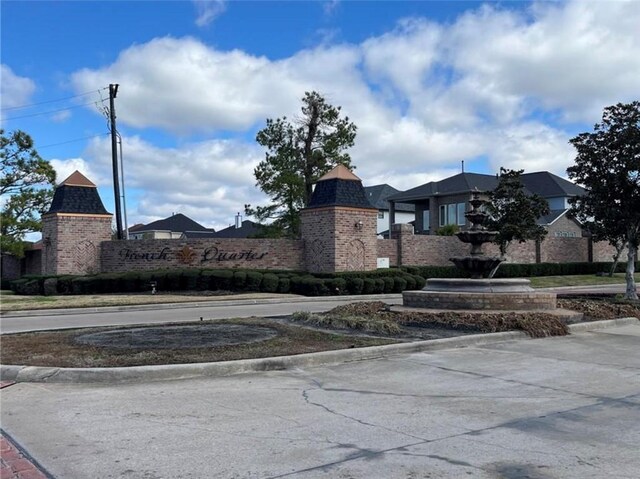 10888 Dauphine St, Willis, TX 77318