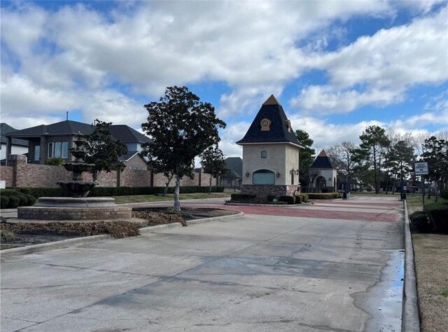 10888 Dauphine St, Willis, TX 77318