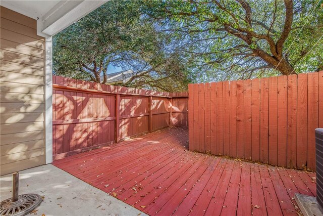 deck featuring fence