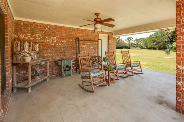 view of patio with ceiling fan