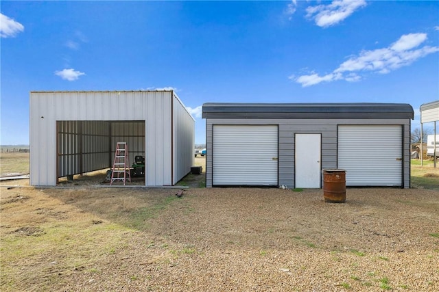 view of detached garage