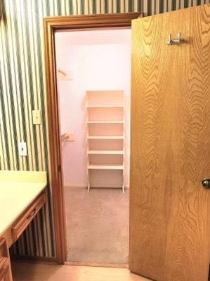 1706 Shawnee St, Navasota, TX 77868 - view of spacious closet