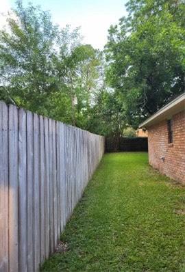 1706 Shawnee St, Navasota, TX 77868 - view of yard